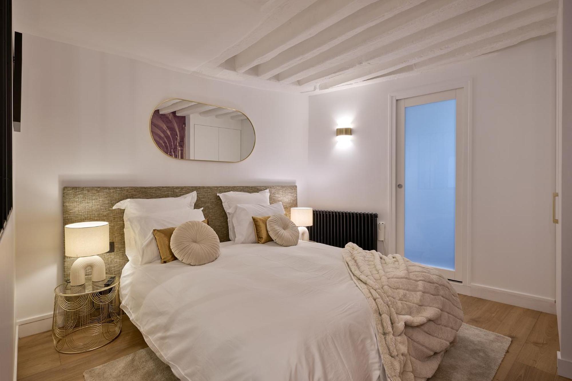 Appartement Cosy A 9 Min A Pied De La Cathedrale Notre Dame Parigi Esterno foto